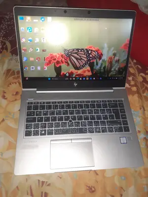 ফ্রেশ কন্ডিশনের নতুন ল্যাপটপ