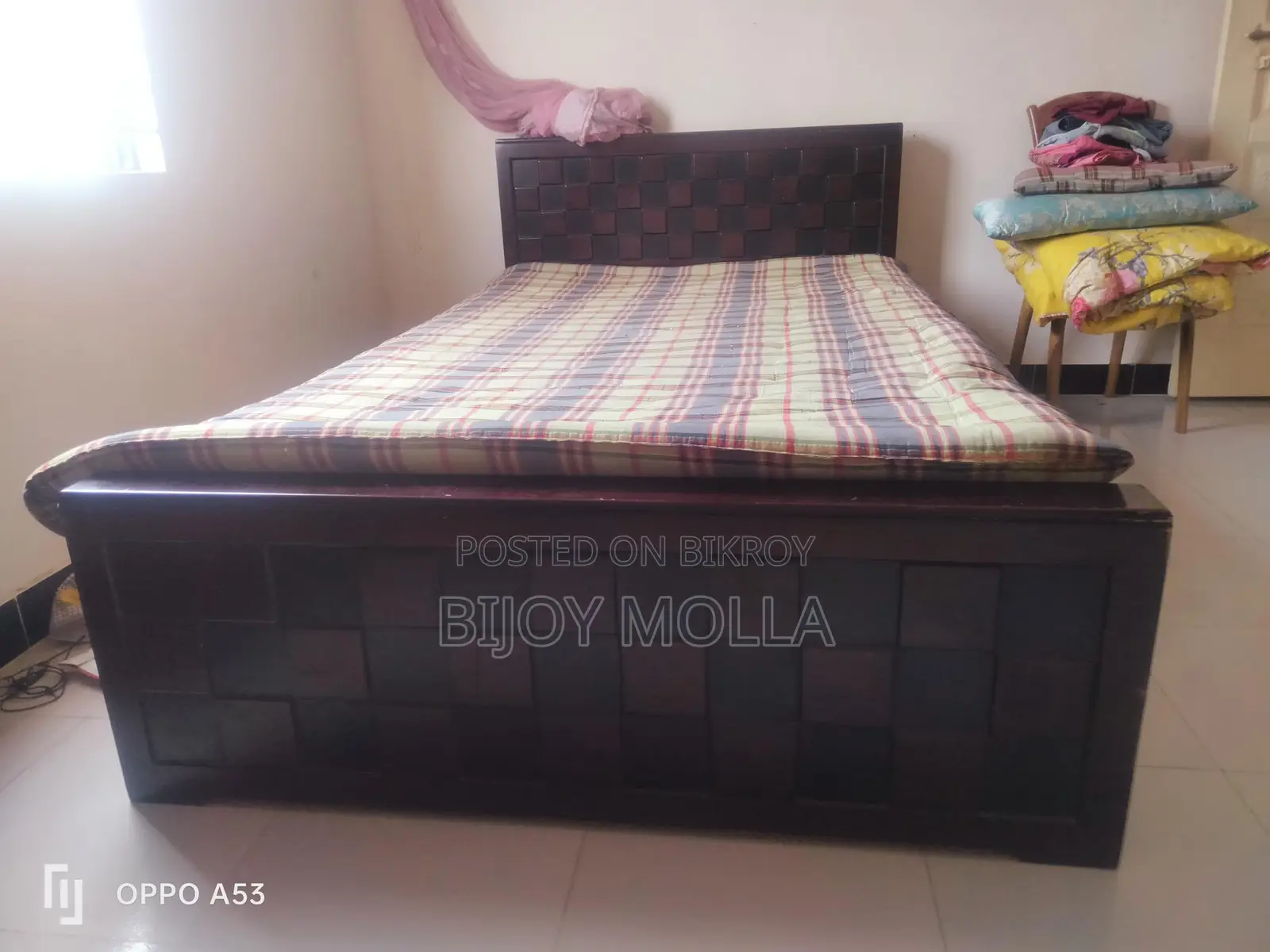 একটি সিঙ্গেল খাট বিক্রি করা হবে