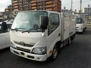 Toyota Dyna Freezer... 2021