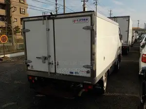 Toyota Dyna Freezer... 2021