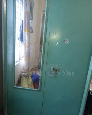 স্টিল আলমারি অনেক মজবুত