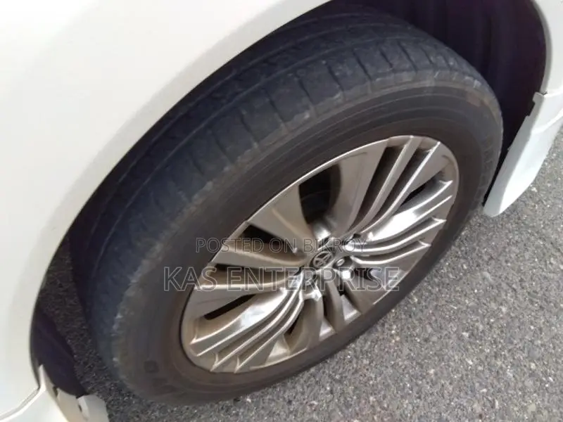 Toyota Harrier 2022 Pearl