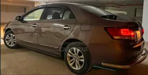 টয়োটা প্রিমিও এফএল এলইডি আইডল স্টপ ২০১৬