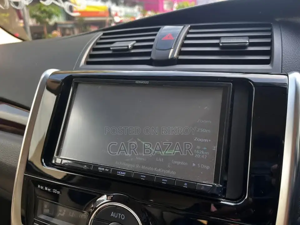 টয়োটা প্রিমিও এফএল এলইডি আইডল স্টপ ২০১৬