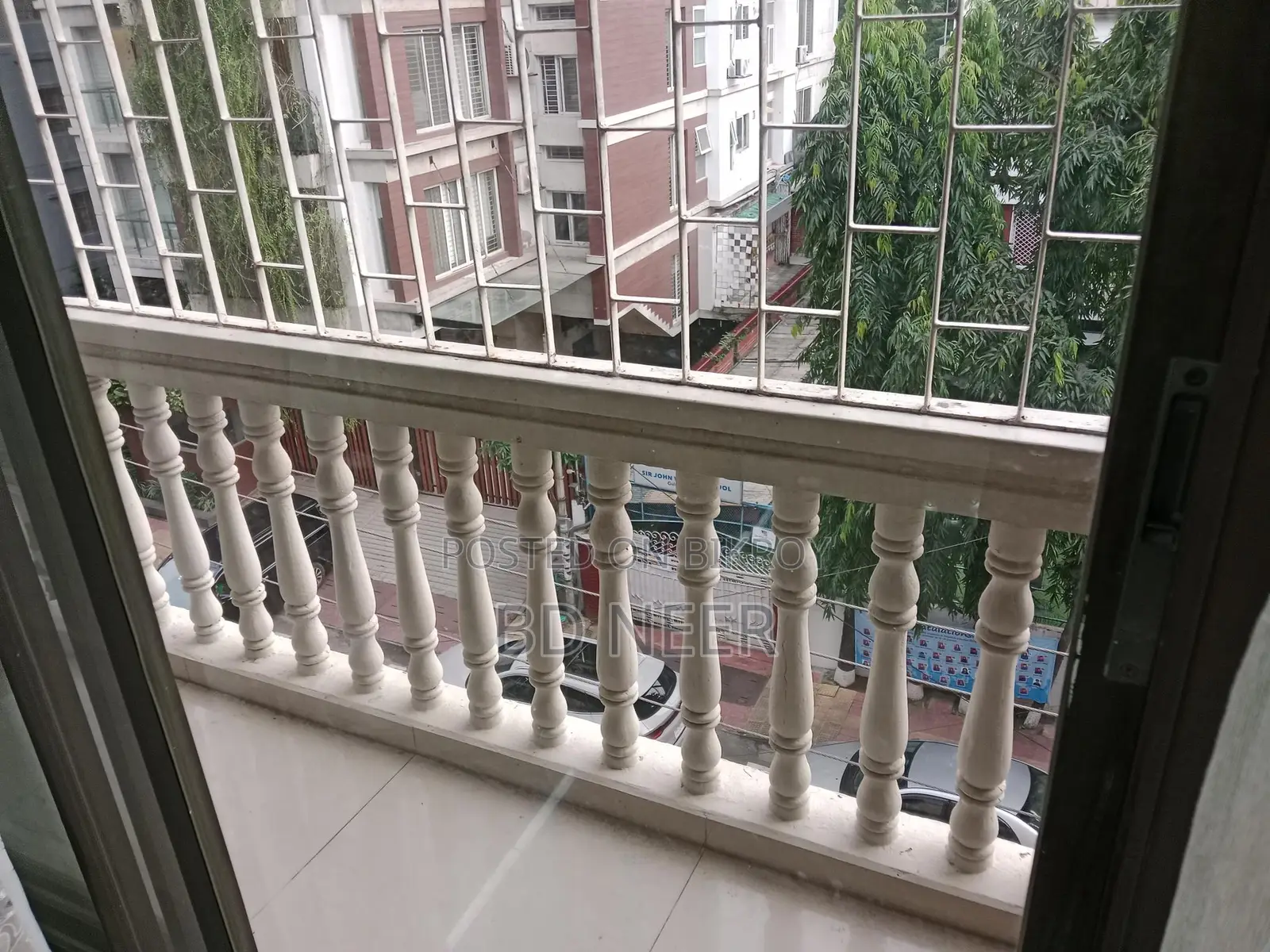 গুলশান-২ উত্তর পাশে সুন্দর ৩২০০ বর্গফুটের ৪ বেডরুমের অ্যাপার্টমেন্ট ভাড়া