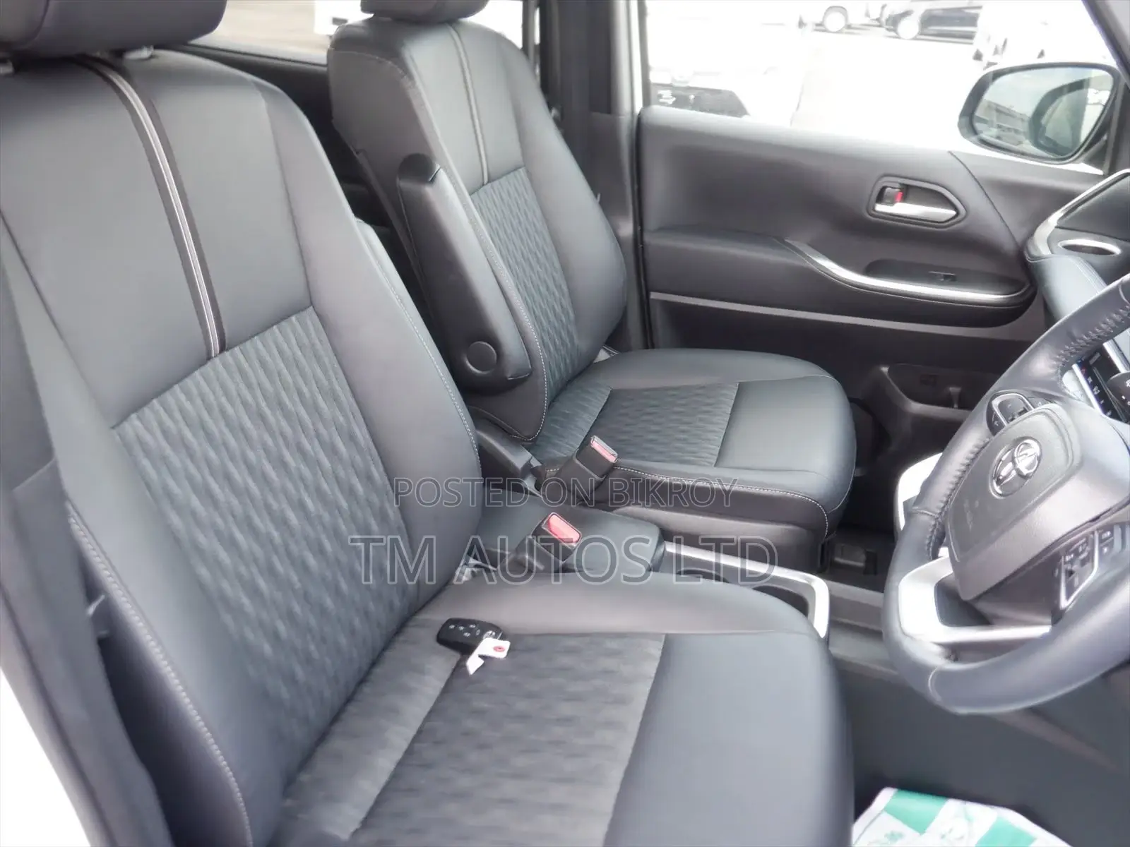Toyota Noah S-Z PKG 4.0 PEARL 2022