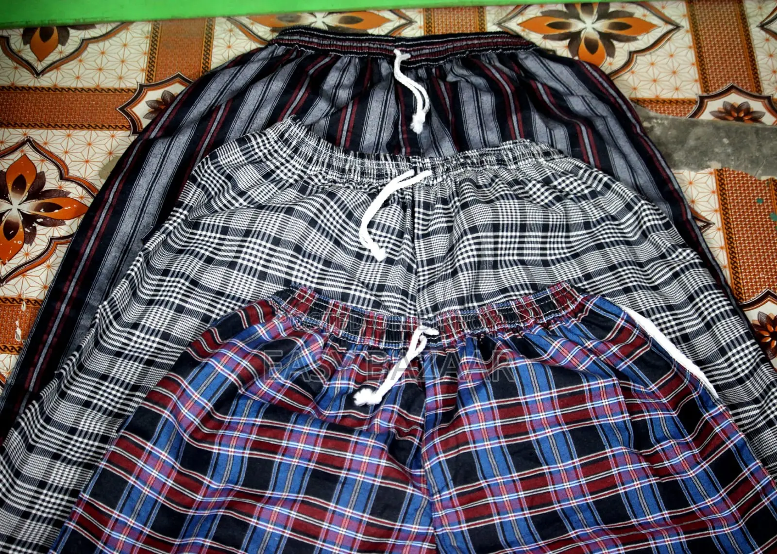 White stretch and cotton check trousers