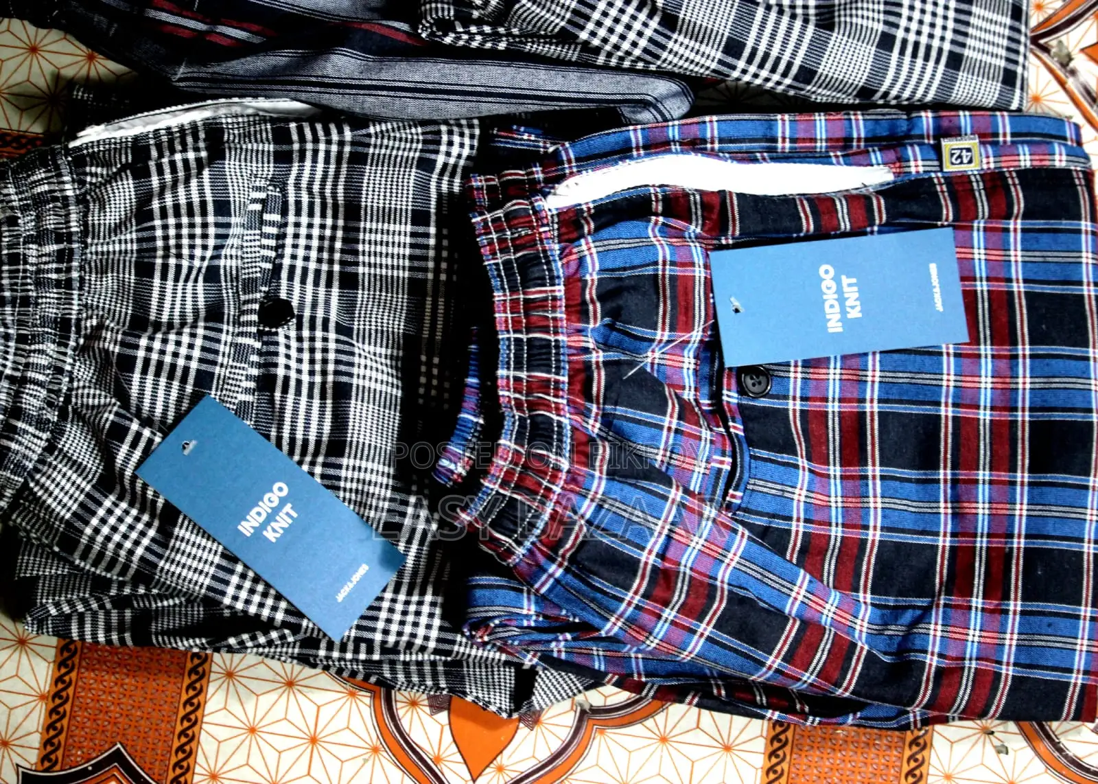 White stretch and cotton check trousers