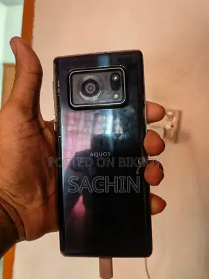 Sharp Aquos R6 128 GB Black