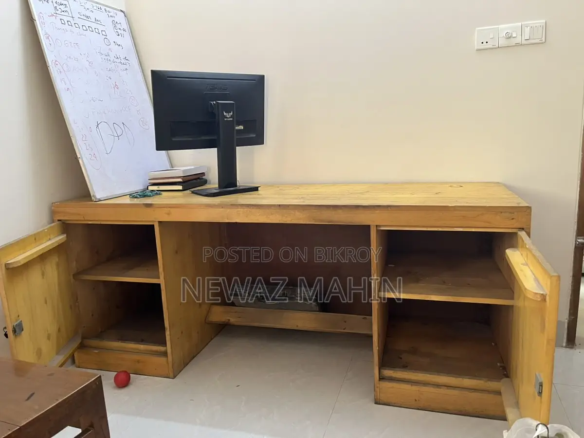 Wooden Table (kerosene) 6ft* 2ft* 2.5ft