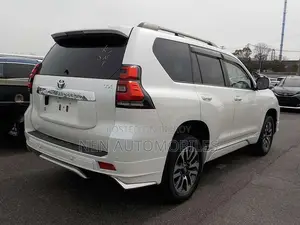 Toyota Land Cruiser Prado TX Limited 5 G 2022