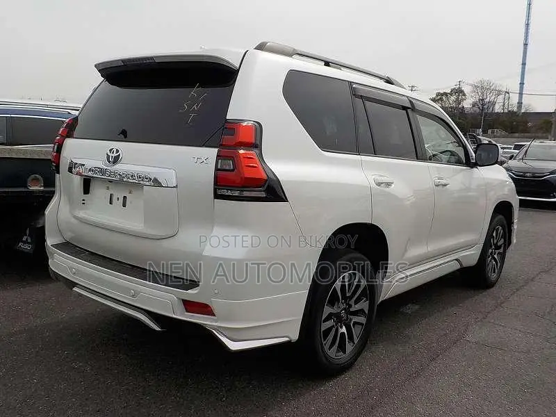 Toyota Land Cruiser Prado TX Limited 5 G 2022