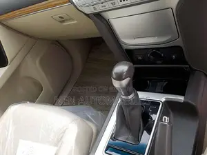 Toyota Land Cruiser Prado TX Limited 5 G 2022