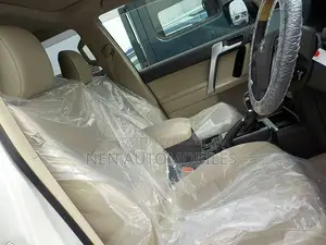 Toyota Land Cruiser Prado TX Limited 5 G 2022