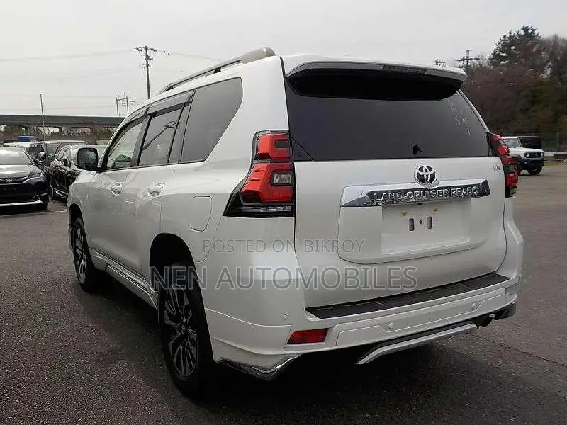 Toyota Land Cruiser Prado TX Limited 5 G 2022