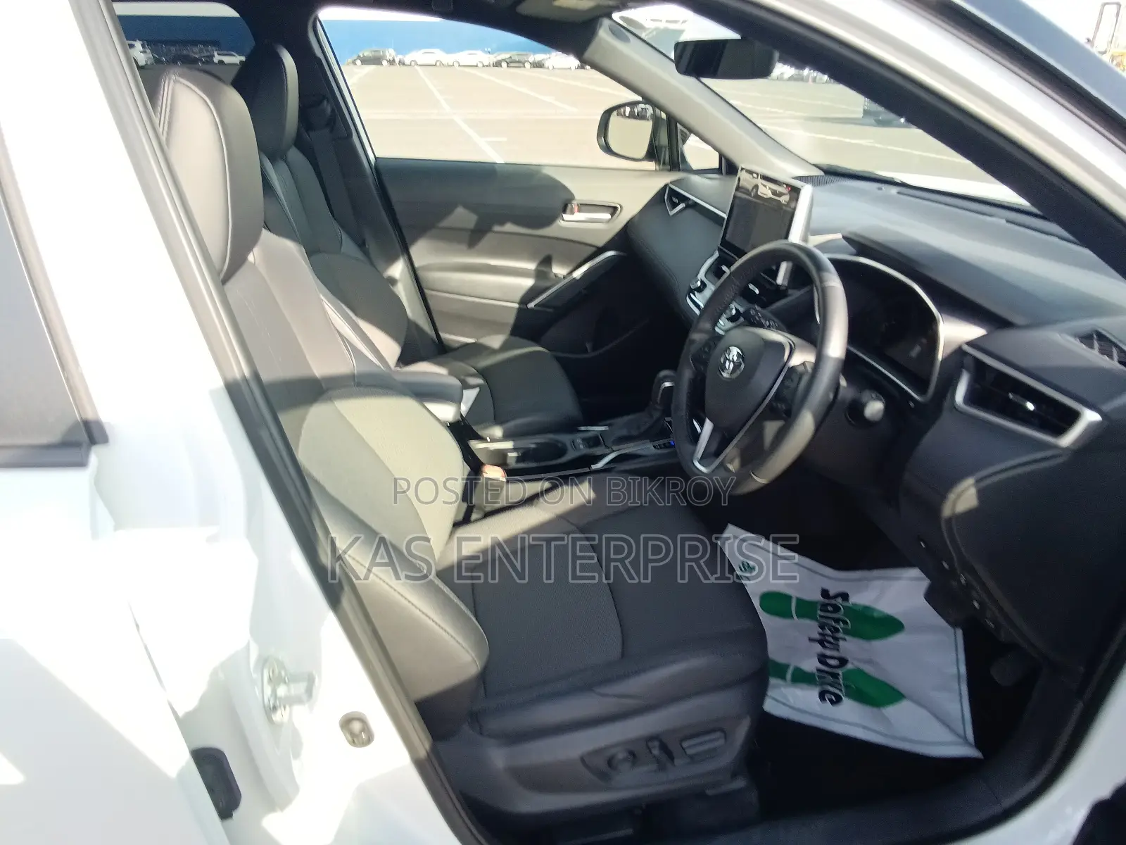 Toyota Corolla Cross Z LEATER MASIVE GRAY 2023