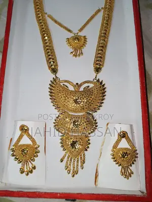 নেকলেস সেট কানের দুলসহ