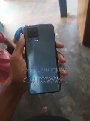 Realme 8 (Used)