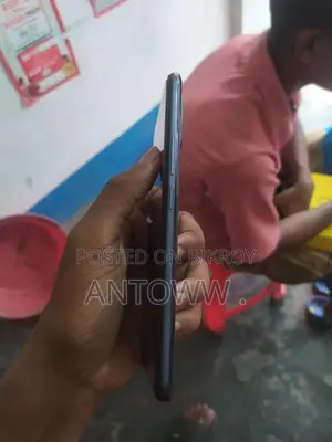 Realme 8 (Used)