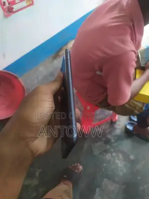 Realme 8 (Used)