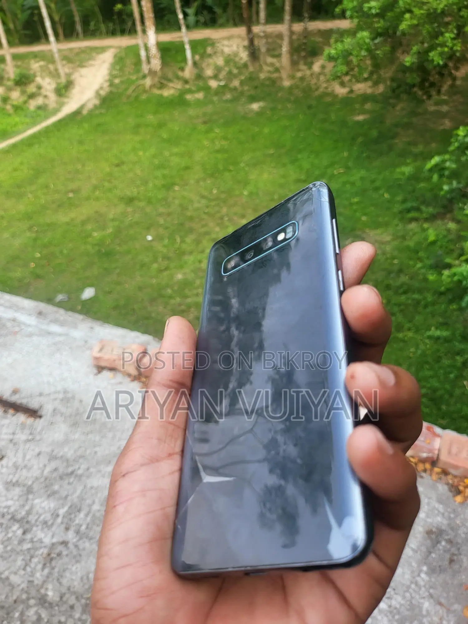 Samsung Galaxy S10 Plus . (Used)