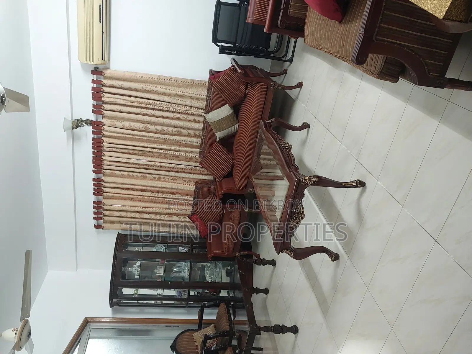 বনানী রোড নং ৩-এ ব্যবহৃত রেডি লাক্সারি ২২৩০ বর্গফুটের ফ্ল্যাট বিক্রয়