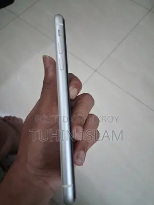 Apple iPhone 11 (Used)