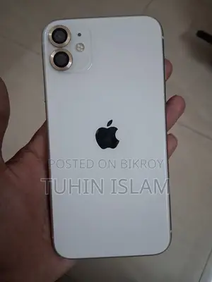 Apple iPhone 11 (Used)