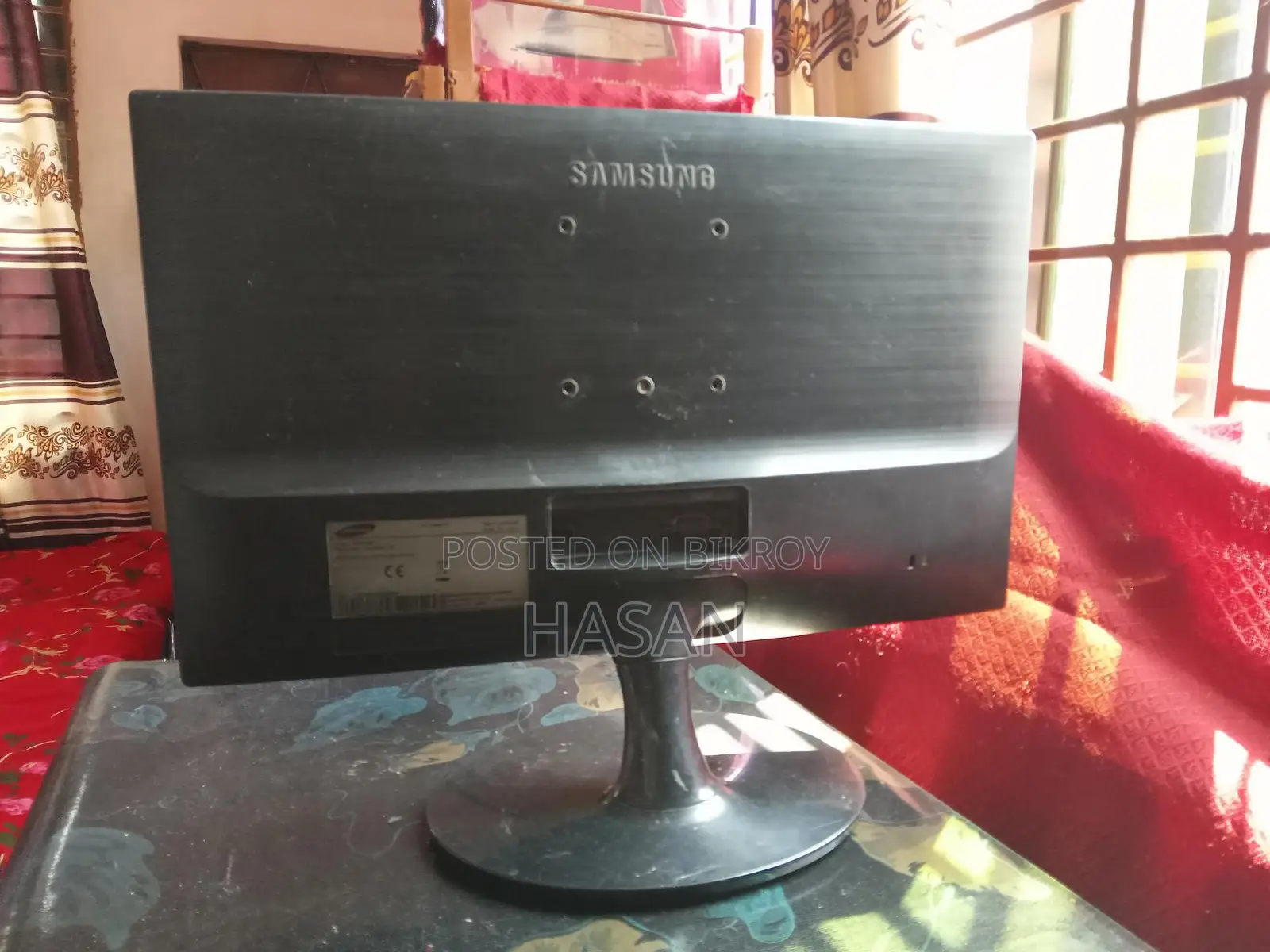 স্যামসাং ১৯” এইচডি এলইডি মনিটর – এস১৯ডি৩০০এনওয়াই ওয়াইড স্ক্রিন