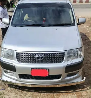 Toyota Succeed 2011