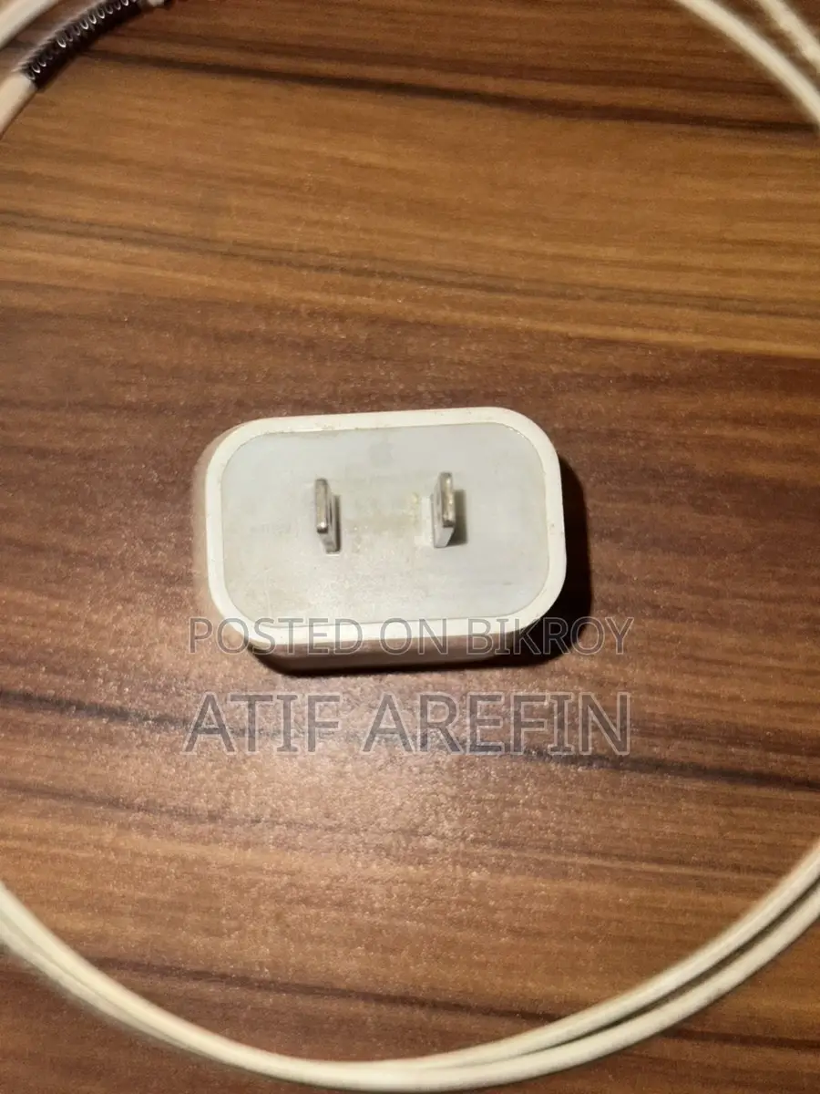 Iphone orginal adapter with cable