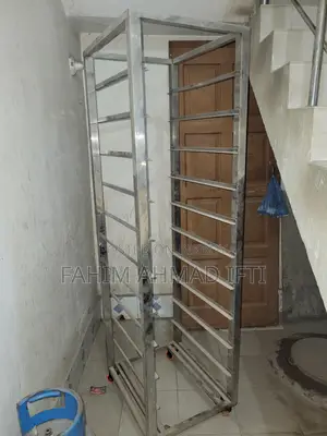 এসএস বডি বেকিং ট্রে ট্রলি/স্ট্যান্ড