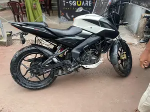 Bajaj Pulsar NS 160 . 2018