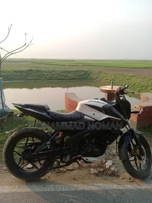 Bajaj Pulsar NS 160 . 2018