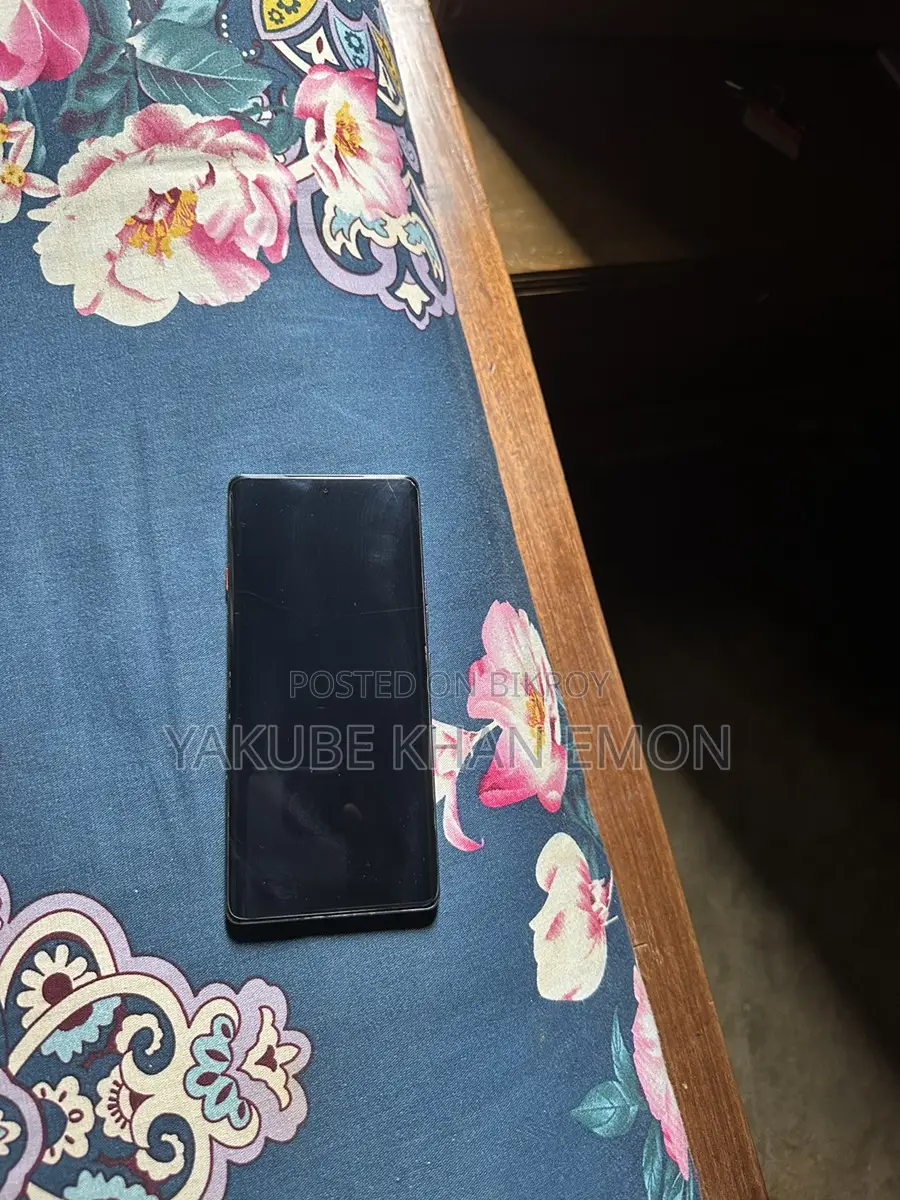 Tecno Camon 40 Pro with box (Used)
