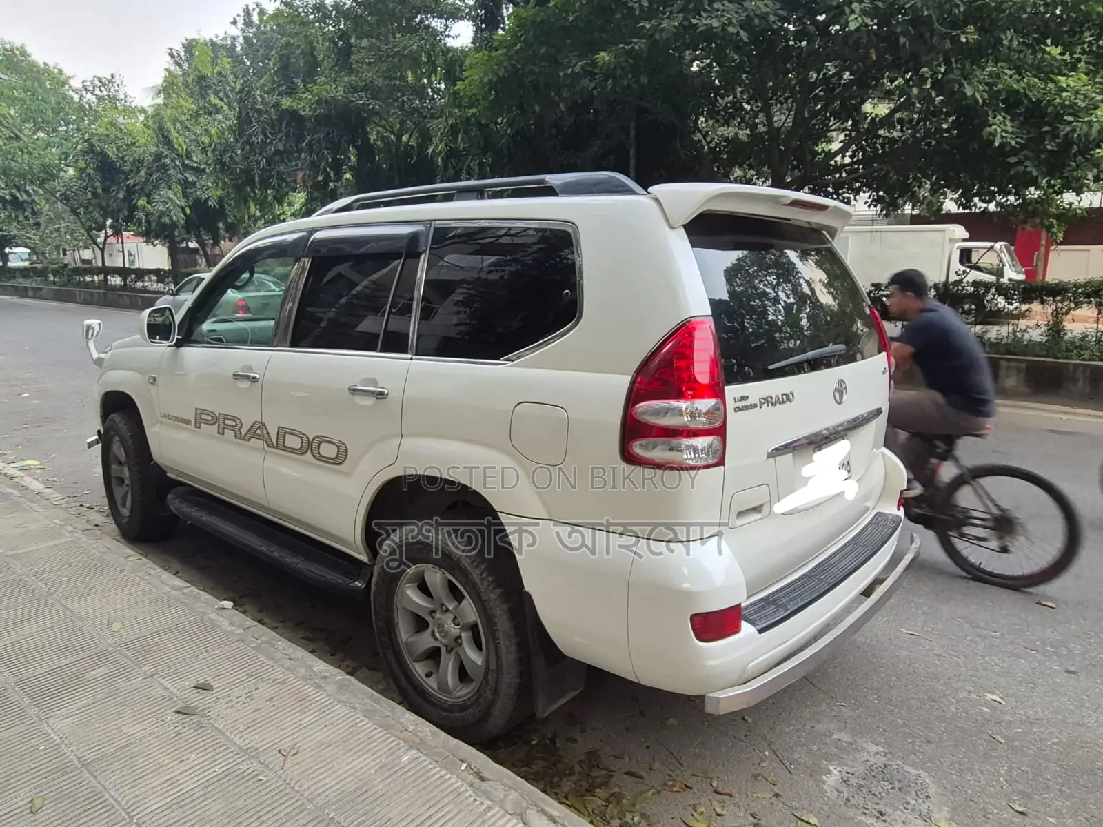 টয়োটা ল্যান্ড ক্রজার প্রাডো ২০০৫ পার্ল