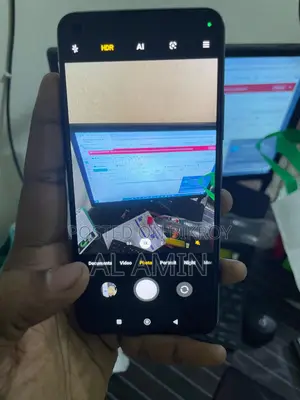Xiaomi Mi 11 Lite 5G NE ram : 8 rom :128 (Used)