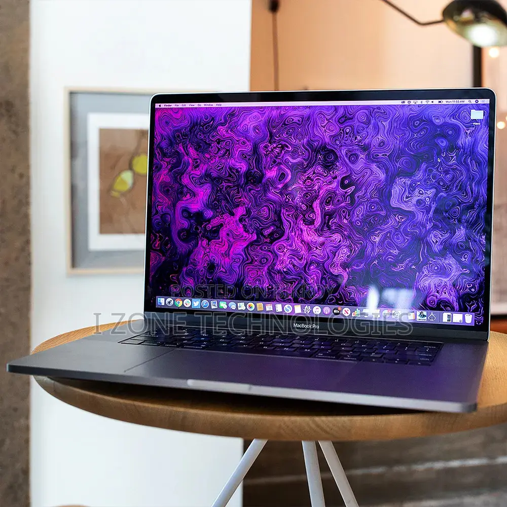 Apple MacBook Pro 16", i9 16GB Ram/512GB SSD Radeon 4GB Graphic Touch Bar