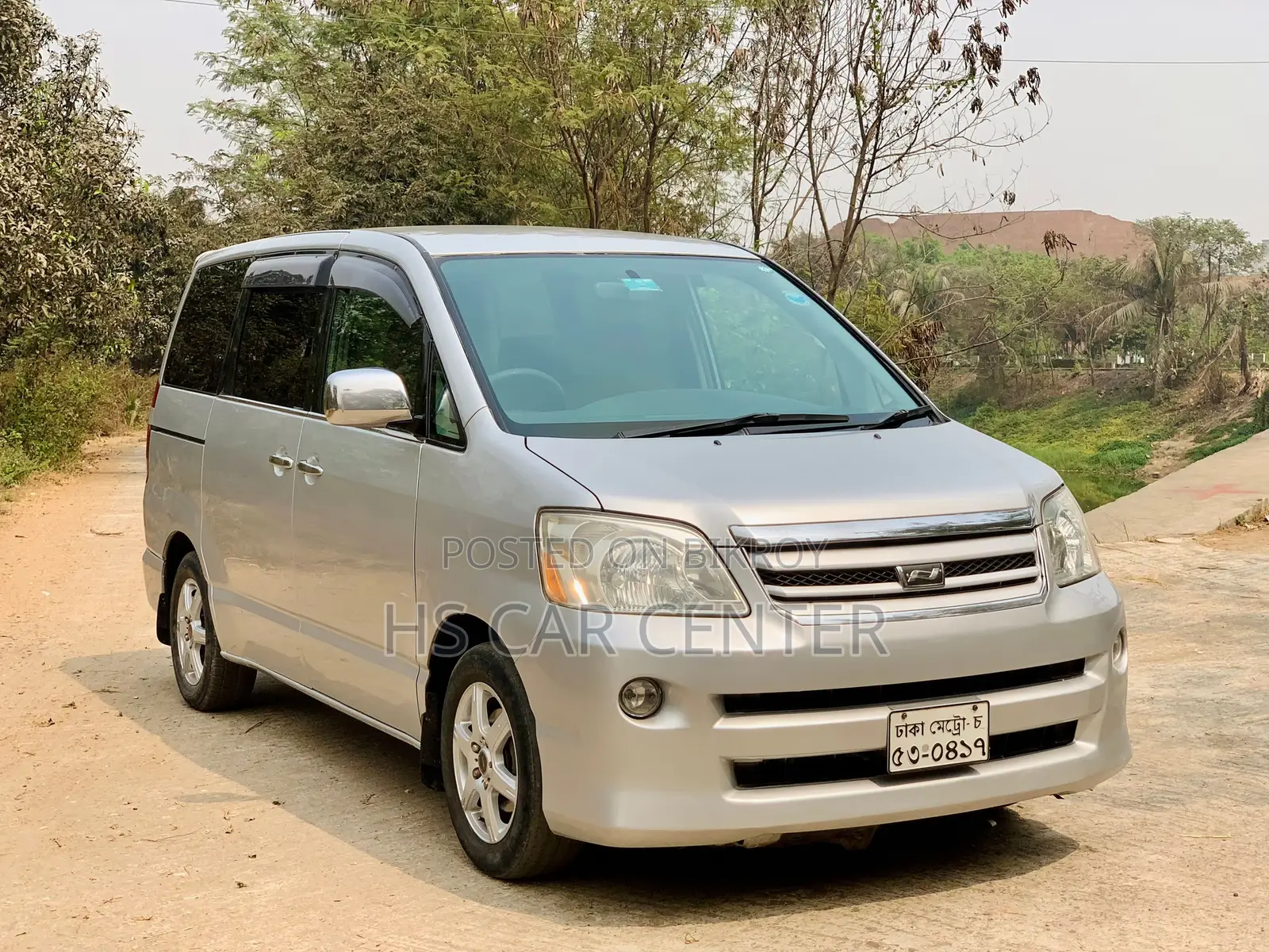 Toyota Noah X Full Fresh 2004