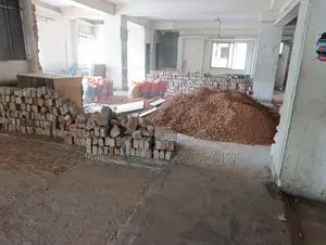 ইট এবং খোয়া বিক্রি হবে।
