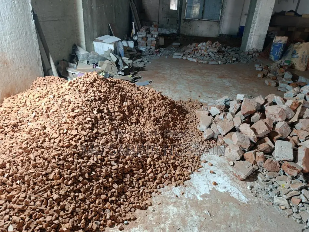 ইট এবং খোয়া বিক্রি হবে।