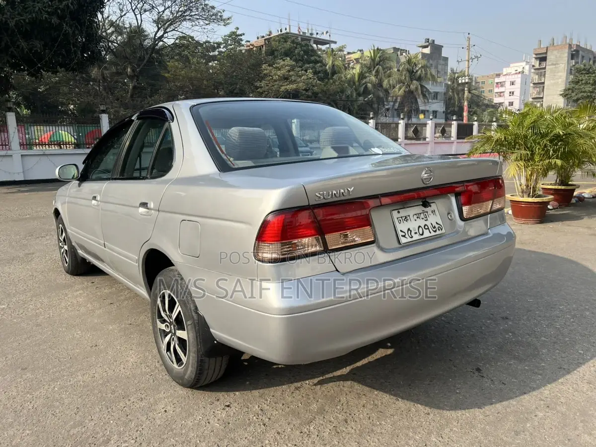 Nissan Sunny Cosmo Ti Shape 2003 Silver