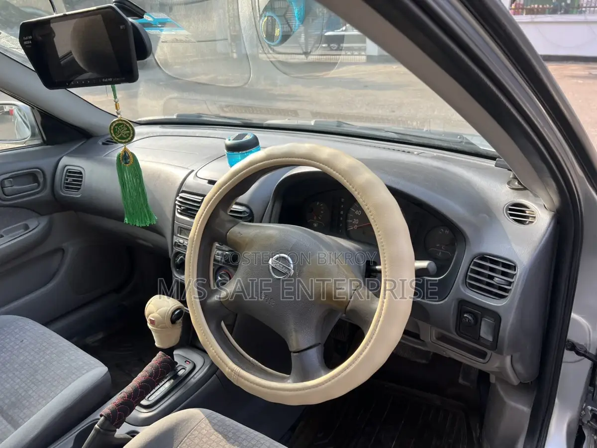 Nissan Sunny Cosmo Ti Shape 2003 Silver