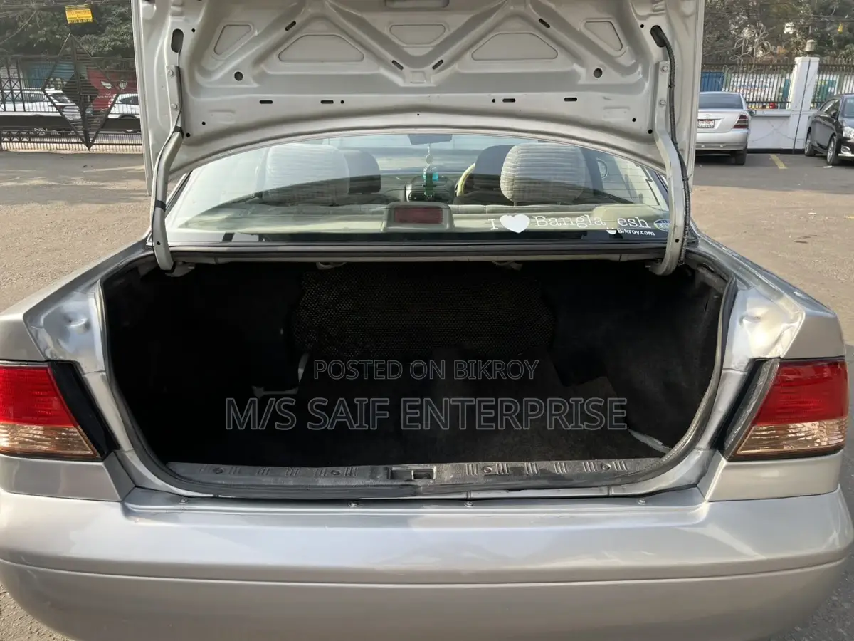 Nissan Sunny Cosmo Ti Shape 2003 Silver