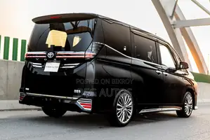 Toyota Voxy (SZ Package) 2022
