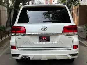 Toyota Land Cruiser VX-V8 (Diesel Turbo) 2014