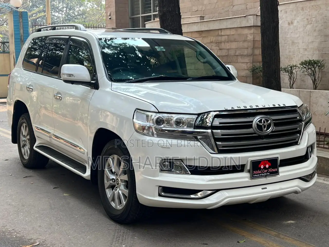 Toyota Land Cruiser VX-V8 (Diesel Turbo) 2014