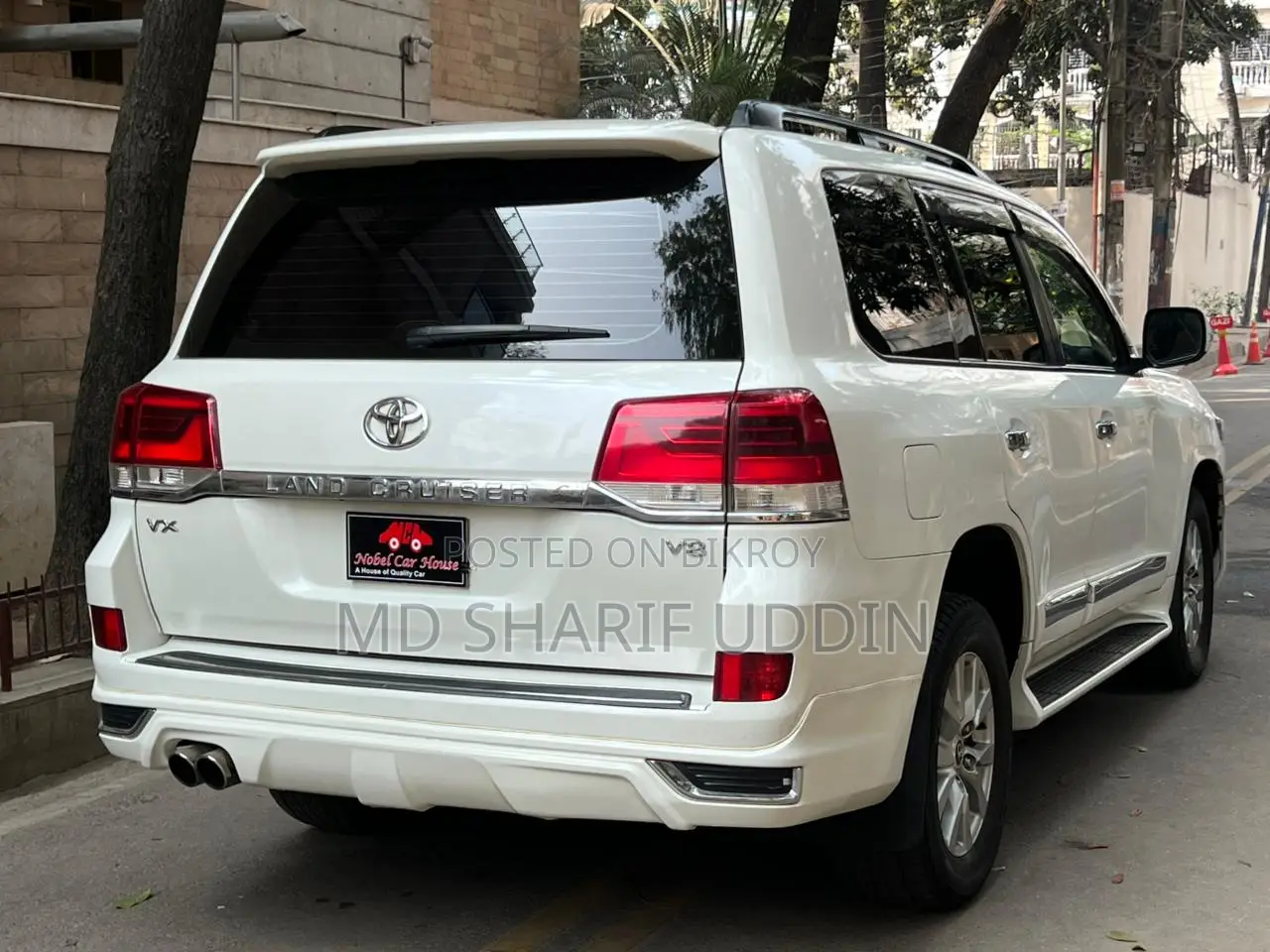 Toyota Land Cruiser VX-V8 (Diesel Turbo) 2014