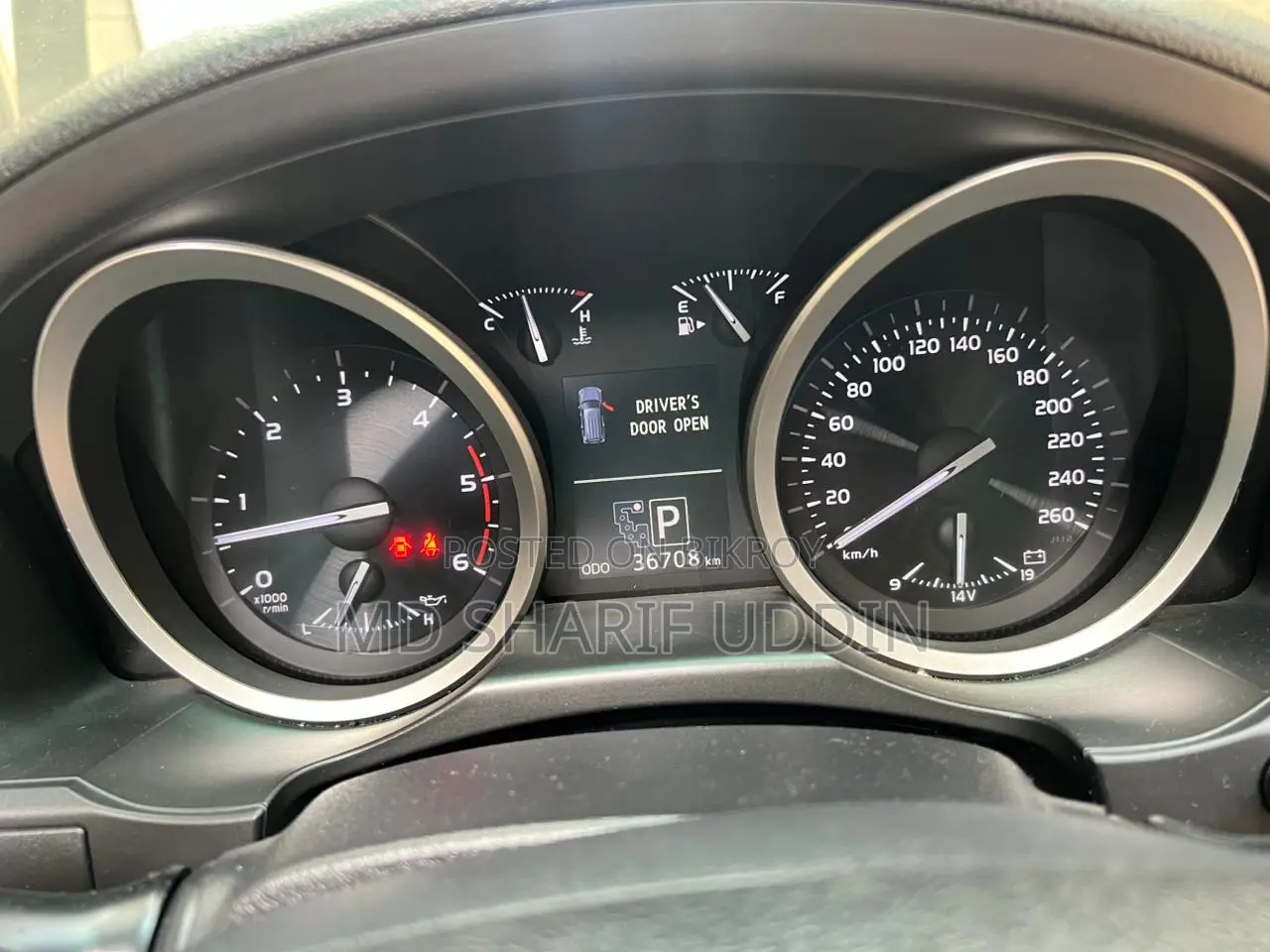 Toyota Land Cruiser VX-V8 (Diesel Turbo) 2014