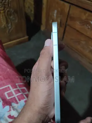 iQOO (Used)